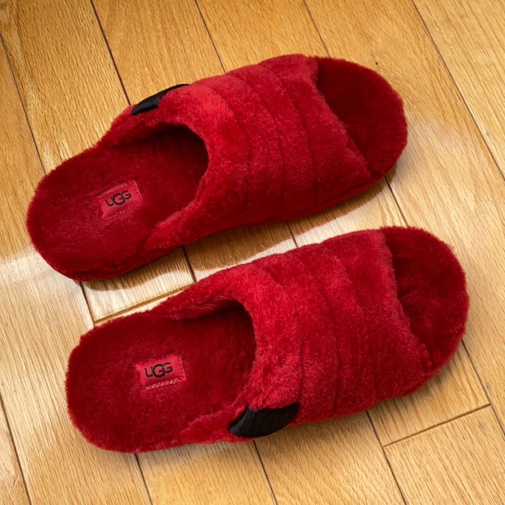 Red Ugg Fluff You Slides Size 8 US